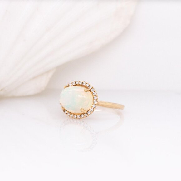 3.15cts Ethiopian Opal Ring in Solid 14K Gold with Natural Diamond Halo - Picture 5 of 8